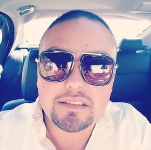 Meet your Posher, Roberto